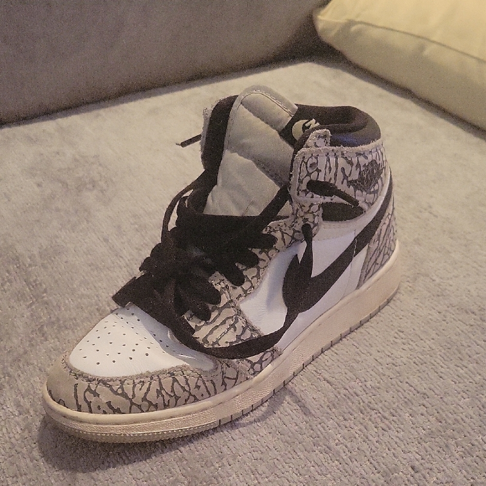 Nike Air Jordan High-Top with Black and Gray Pattern